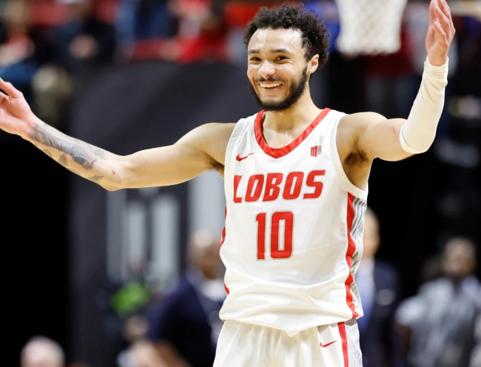 乐鱼在线登录-北控签新外援！现已启程，防守与串联亮眼，得分能力匮乏只能辅助