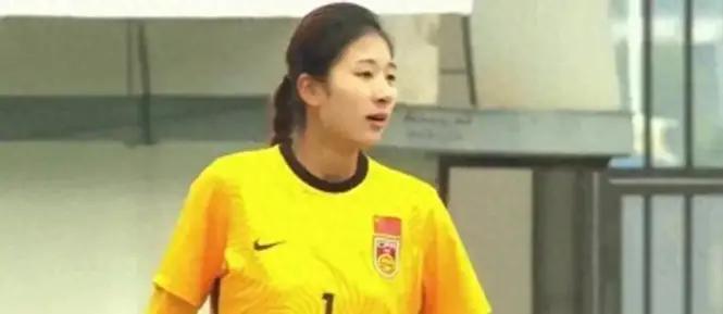 乐鱼体育下载-1-0太惊险！中国U20女足3连胜夺A组头名，成功避开朝韩日澳
